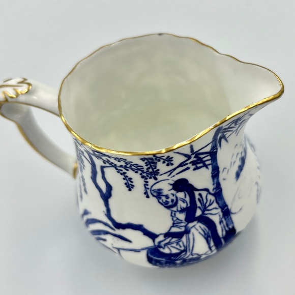 Blue & White Royal Crown Derby XII Mikado Mini Creamer - Repair - Picture 10 of 14